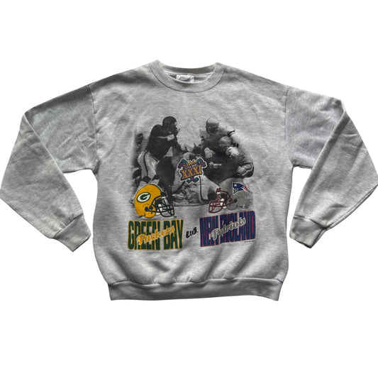 1997 Vintage Superbowl Patriots v Packers sweatshirts S/M - (8/10)